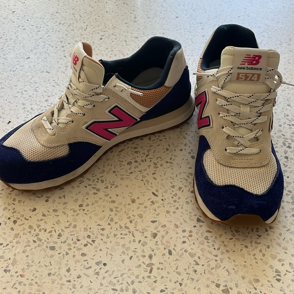 New balance 574 worn once - Picture 1 of 4